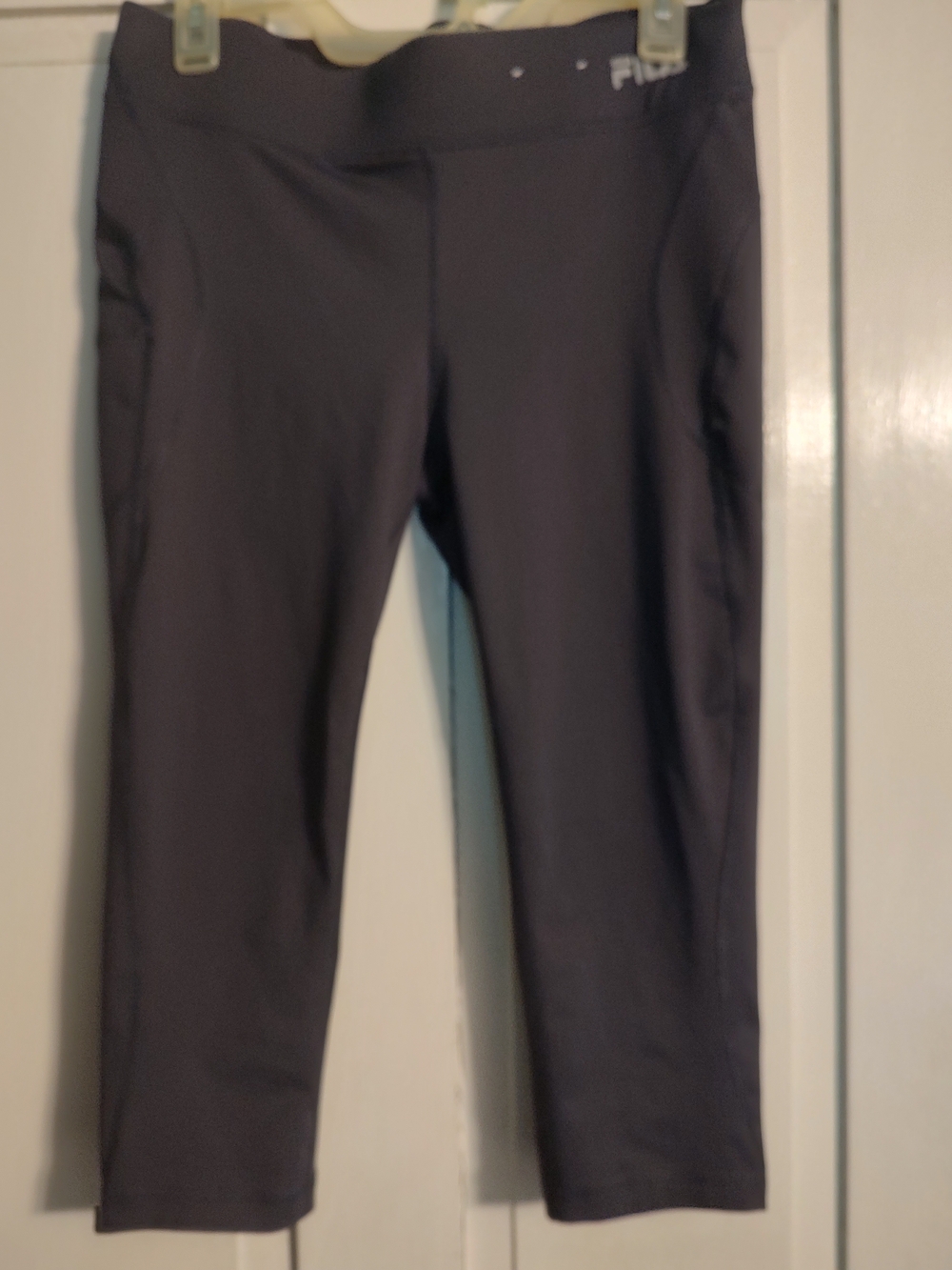FILA SPORT Women's Stretch Capri Running Pants Black Size M
